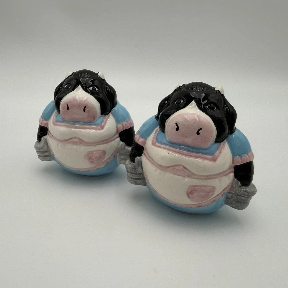 Vintage Milk Carton and Cow Salt And Pepper Shakers Set Anthropomorhic 1990s